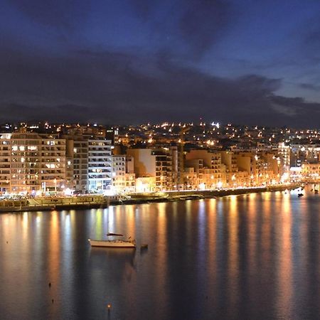 Splendid 2Br Apartment, Steps To St Georges Bay سانت جوليان المظهر الخارجي الصورة