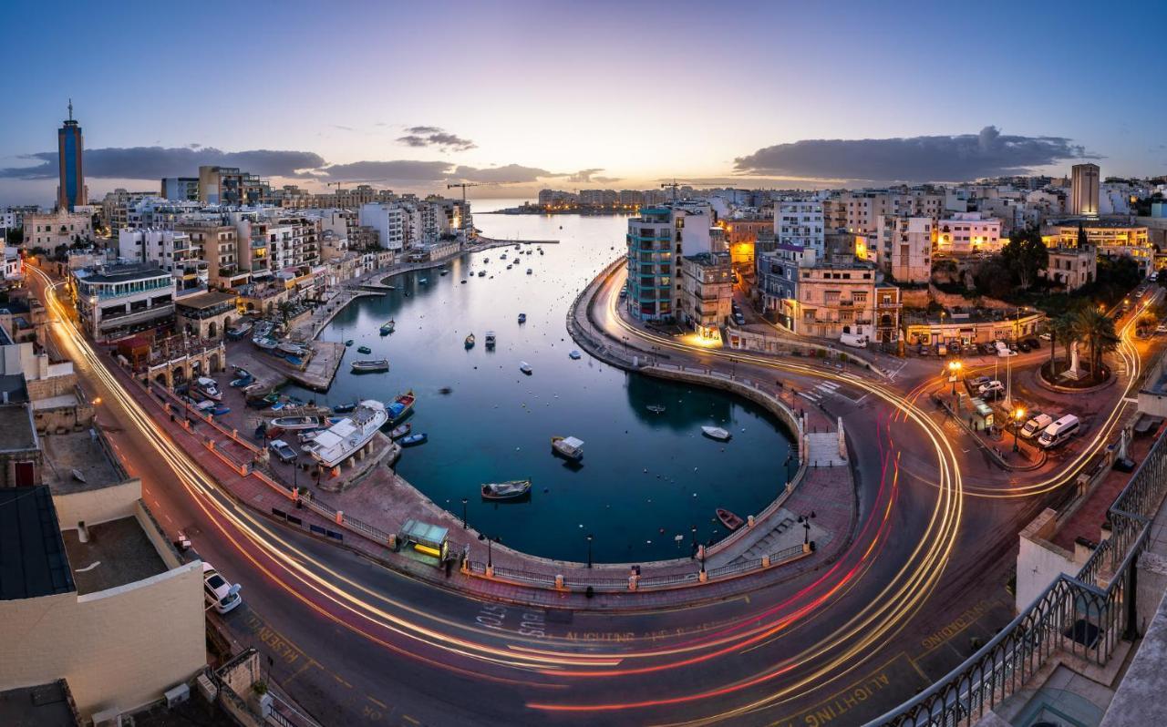 Splendid 2Br Apartment, Steps To St Georges Bay سانت جوليان المظهر الخارجي الصورة