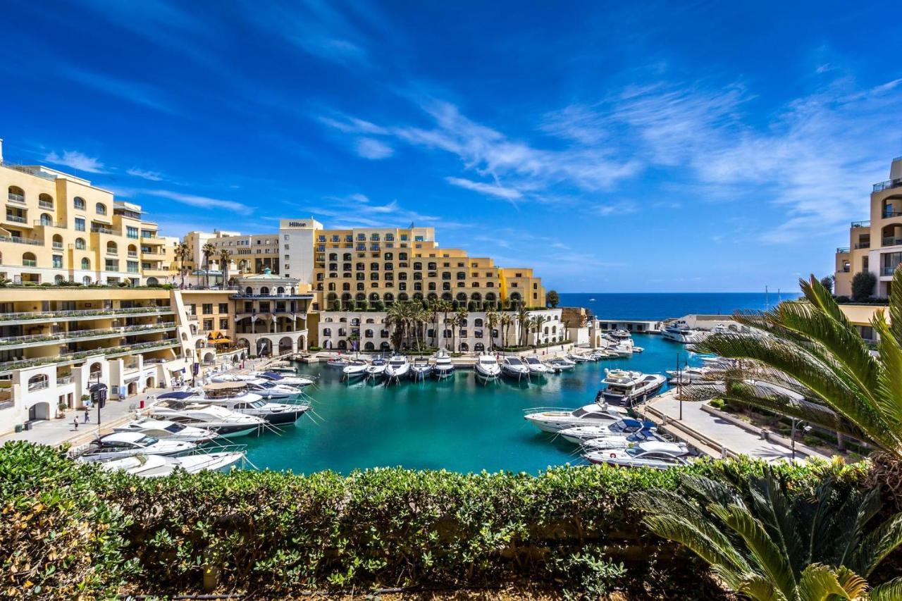 Splendid 2Br Apartment, Steps To St Georges Bay سانت جوليان المظهر الخارجي الصورة